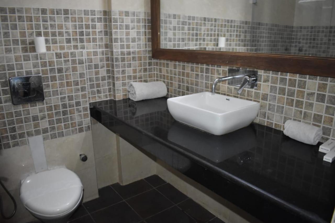 Hotel Aravali Heights Alwar Exterior foto