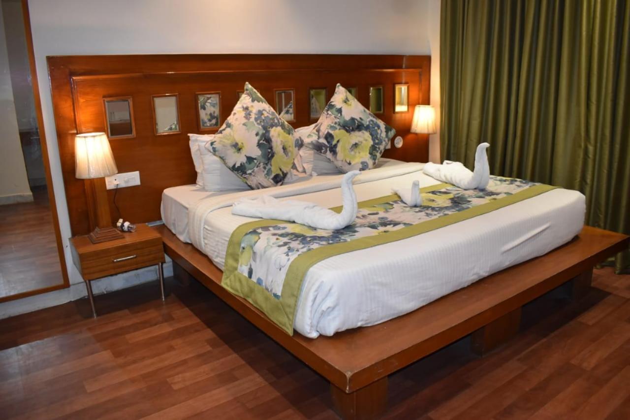 Hotel Aravali Heights Alwar Exterior foto